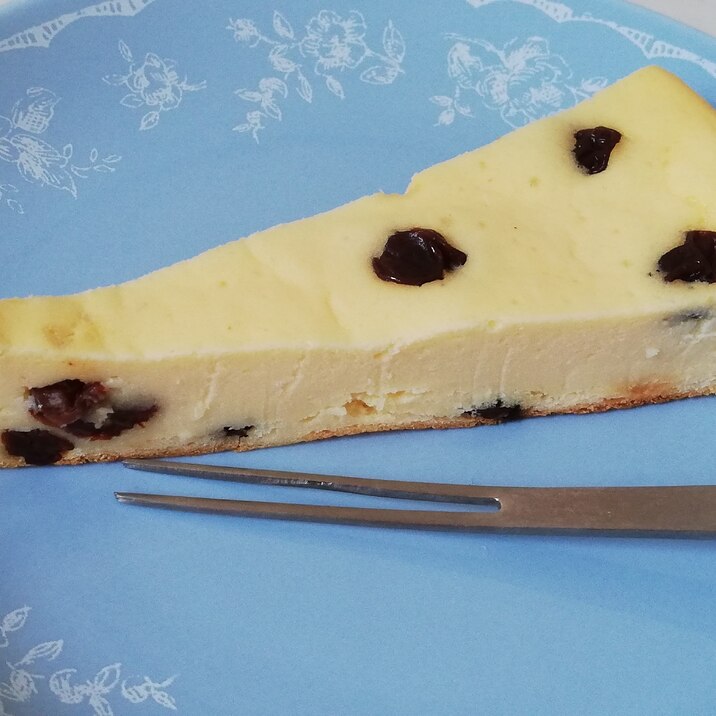 ホームベーカリーで簡単!レーズンチーズケーキ